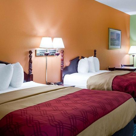 Econo Lodge Canton I-55 Екстериор снимка