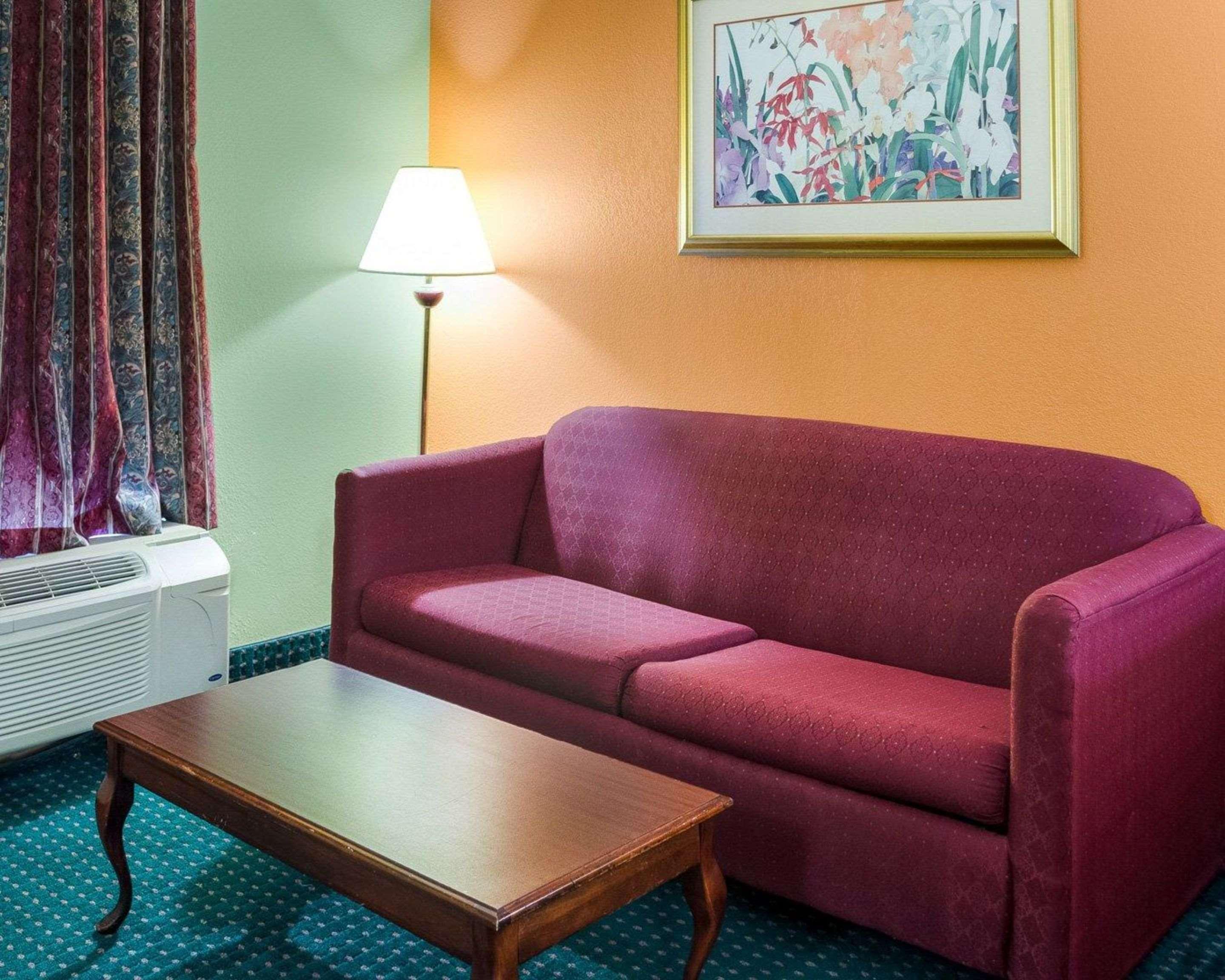 Econo Lodge Canton I-55 Екстериор снимка