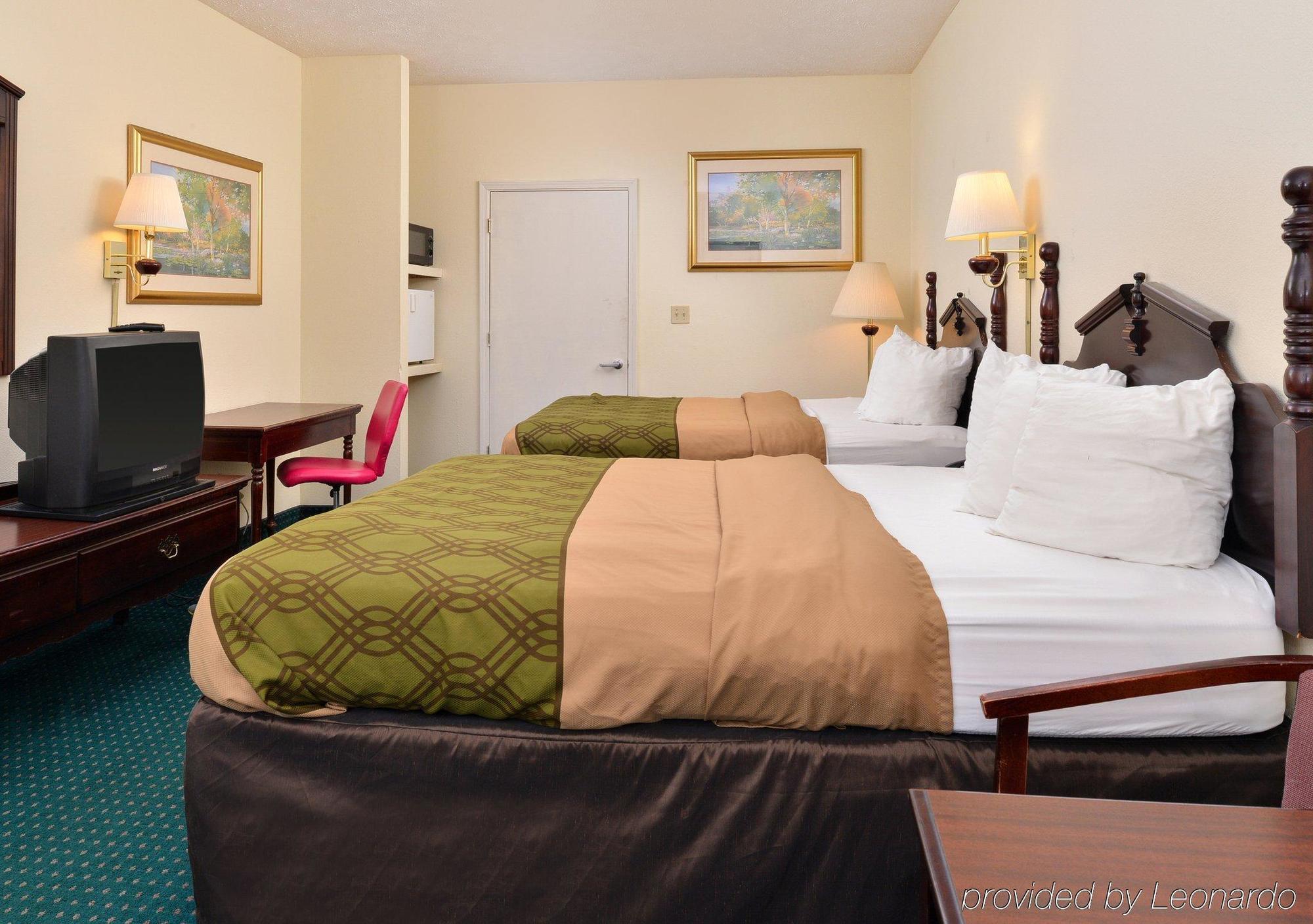 Econo Lodge Canton I-55 Екстериор снимка