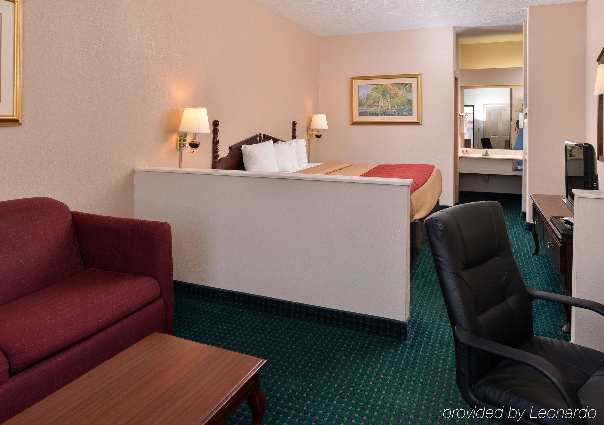 Econo Lodge Canton I-55 Екстериор снимка