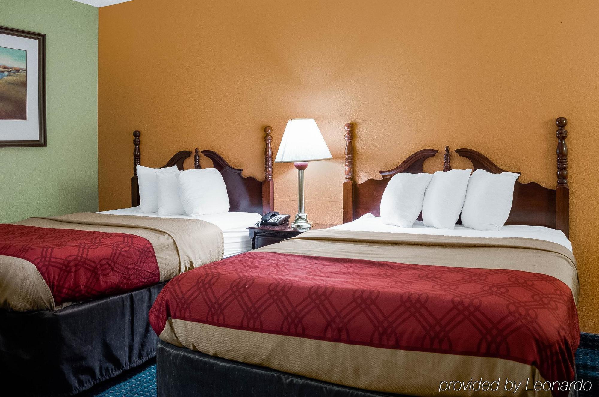 Econo Lodge Canton I-55 Екстериор снимка