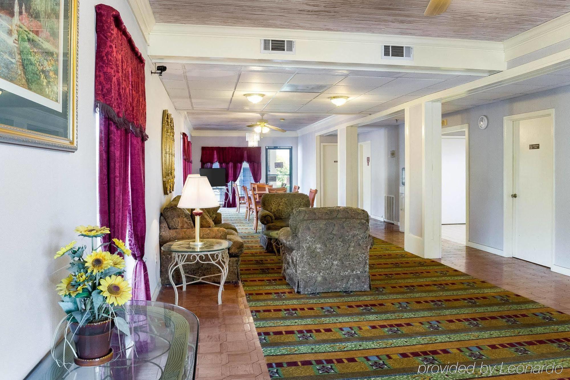 Econo Lodge Canton I-55 Екстериор снимка